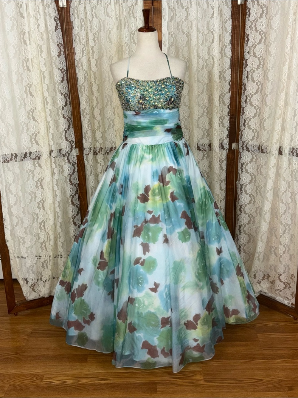 Gorgeous Vintage Y2K Tony Bowls Le Gala Prom Gown